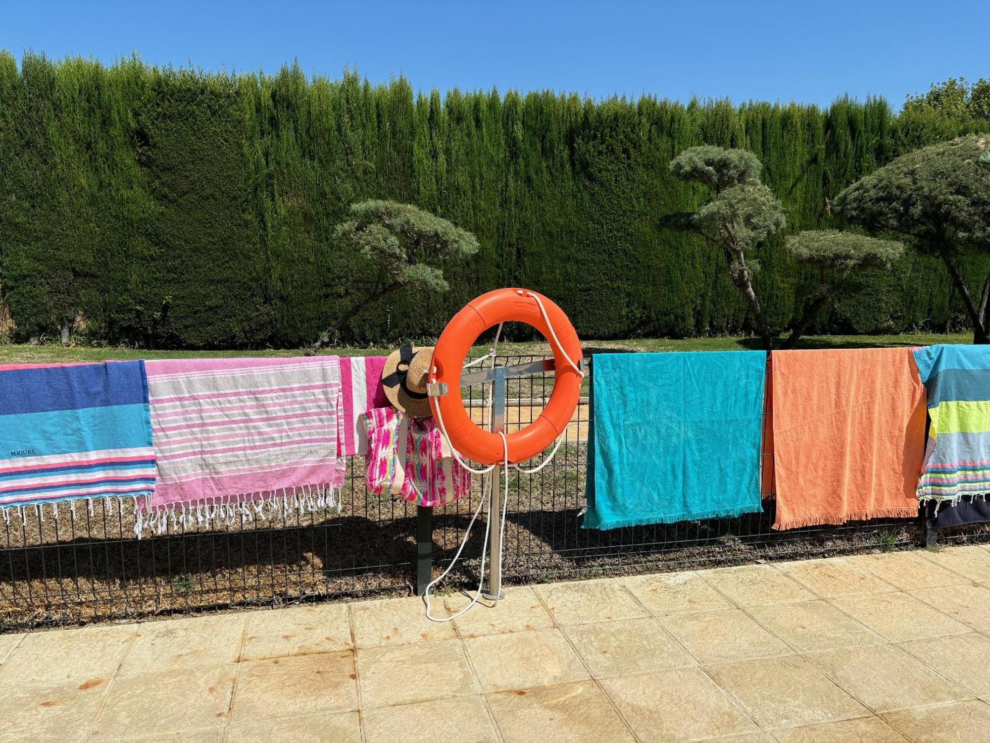 הוילה Guillena Casa En Ruta De La Plata Con Piscina Comunitaria מראה חיצוני תמונה